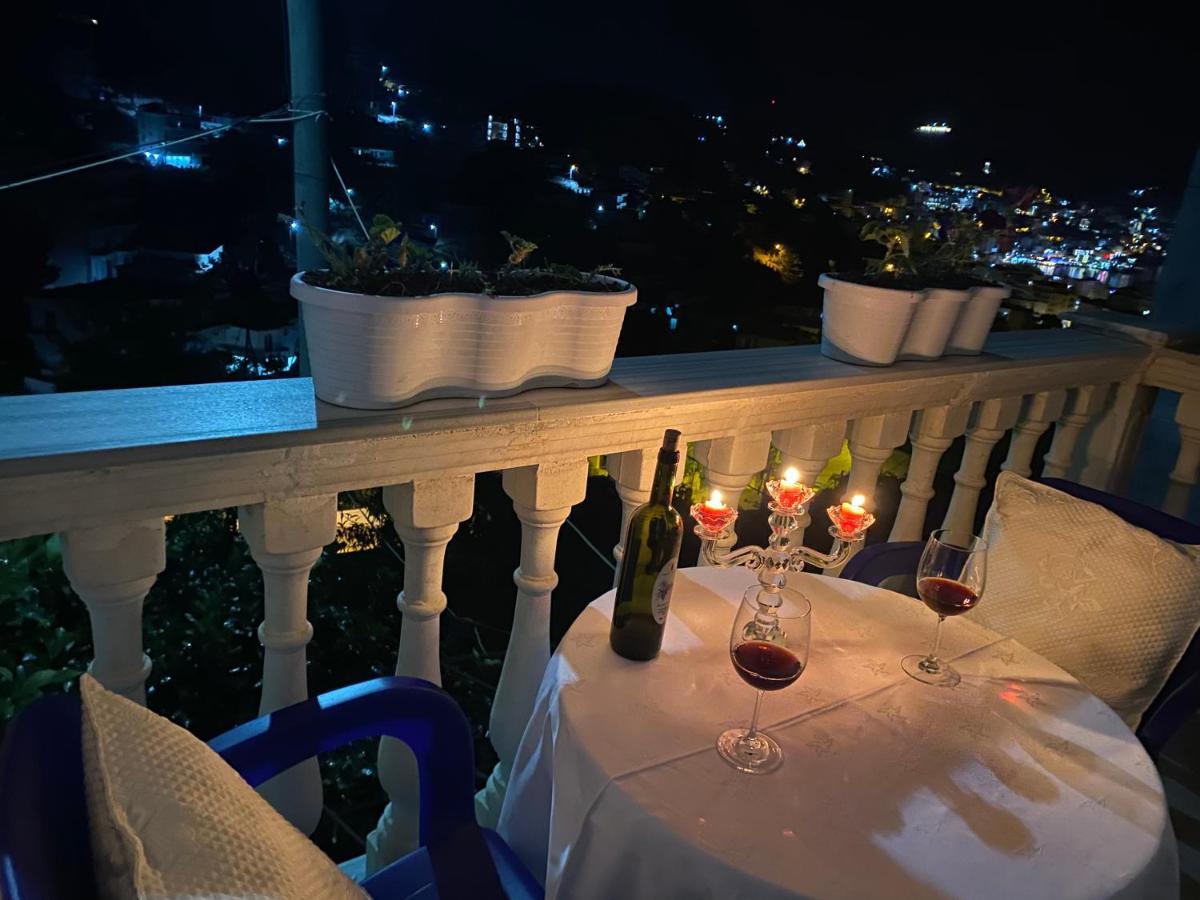 Vila Sinani Sarandë Exterior foto